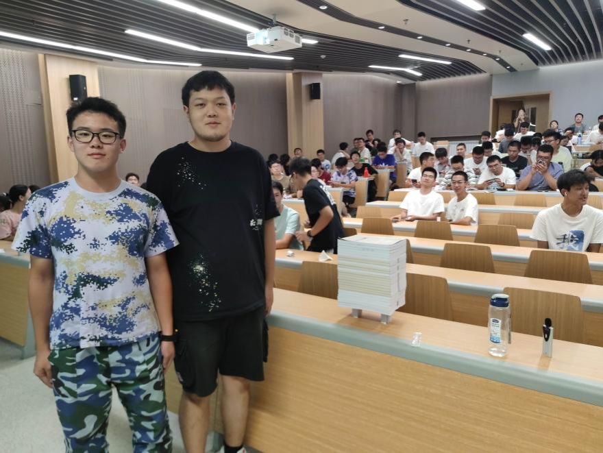 面向本科新生开展沉浸式形势与政策课ag九游会登录计算机科学与技术学院